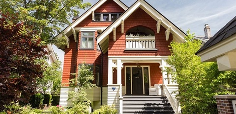 Macken Residence