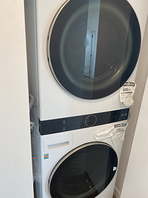 Roddan Lodge 2-bedroom ensuite laundry