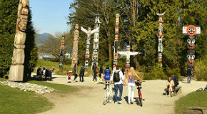 Vancouver Art, Vancouver Painting Watercolor Stanley Park Totem Poles,  Downtown Vancouver, Canada 8x10 Fine Art Print, Canada Art, Gift -   Canada