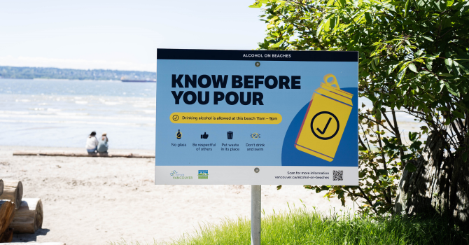 The sign that states the Alcohol on Beaches policy The sign that states the Alcohol on Beaches policy