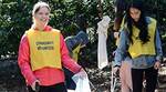 Neighbourhood Cleanup Party volunteers Neighbourhood Cleanup Party volunteers