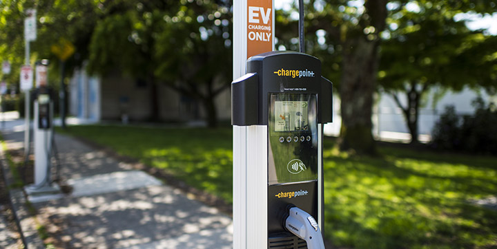 Commerical Curbside Electric Vehicle Charging Program City Of Vancouver