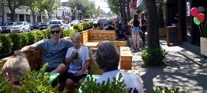 Parklet at 4241 Fraser St - Steward partner: Pizza Carano