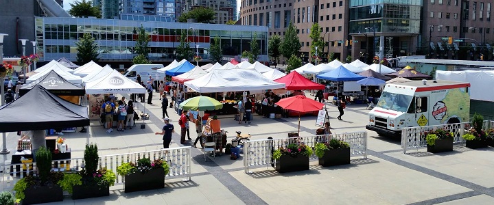 A farmer's market at the Queen Elizabeth plaza