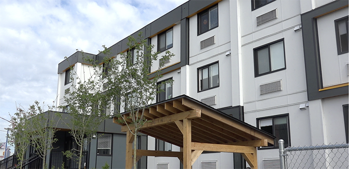 Exterior shot of temporary modular housing at 1131 Franklin St