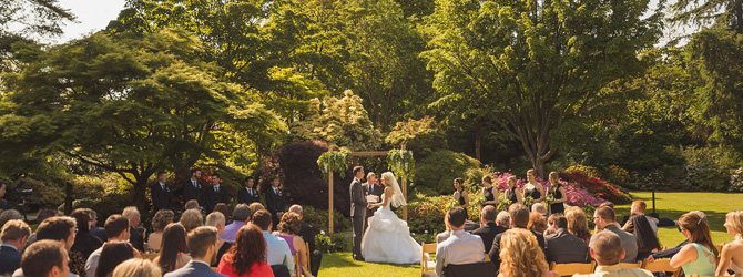 Wedding at the VanDusen great lawn area