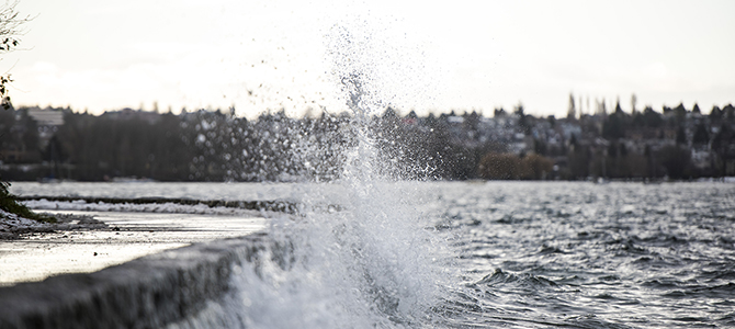 Waves hitting the Vancouver seawall