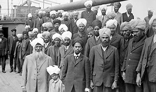Passengers aboard the Guru Nanak Jahaz