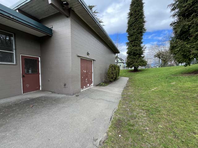 Accessible entrance to voting place at Tillicum Community Annex