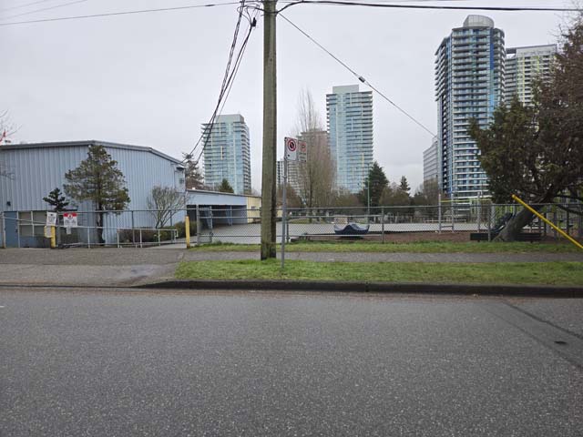 Curbside voting area at Ã‰cole des Colibris