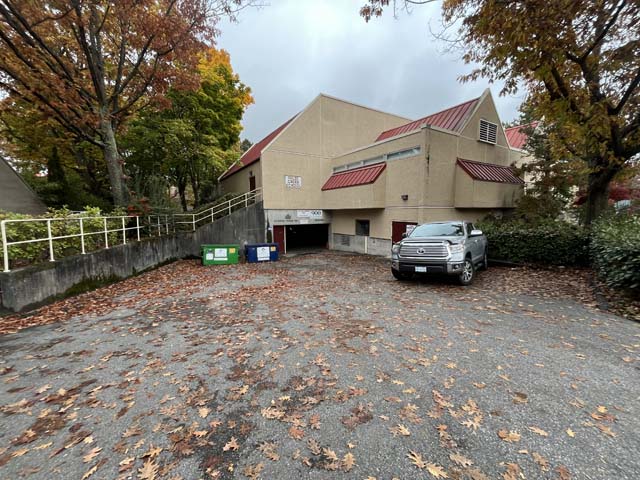 Curbside voting area at False Creek Elementary School