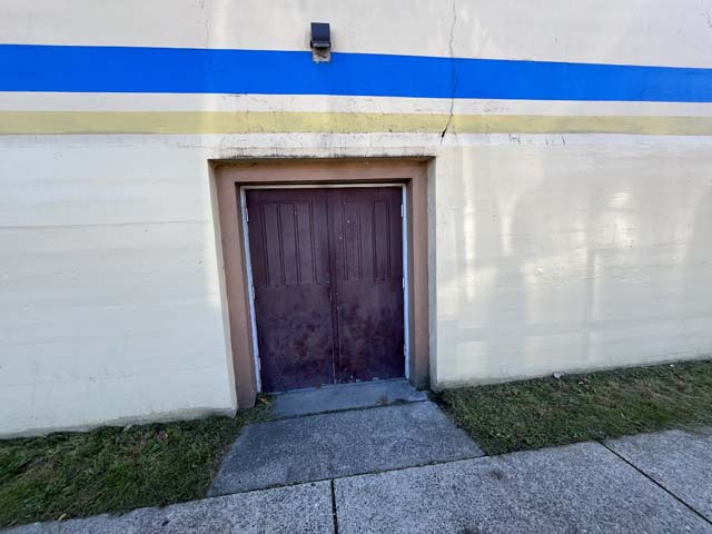 Accessible entrance to voting place at Queen Alexandra Elementary School