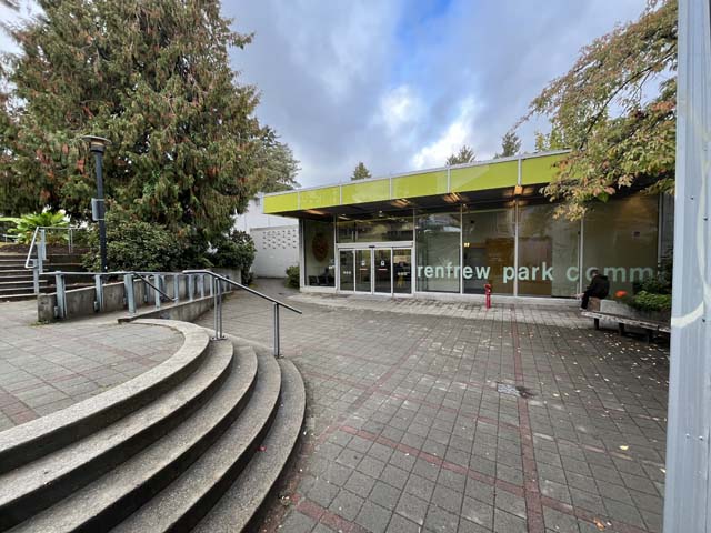 Accessible entrance to voting place at Renfrew Park Community Centre