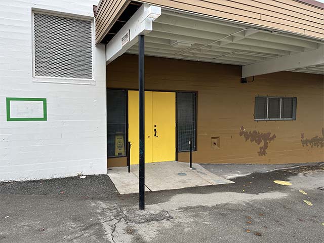 Accessible entrance to voting place at Simon Fraser Elementary School