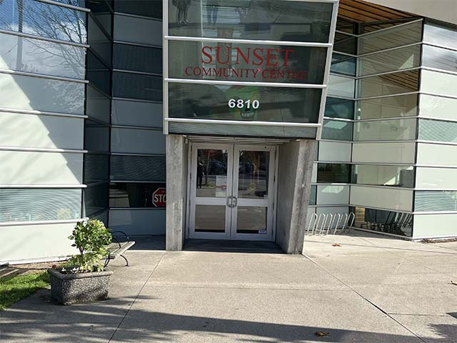 Accessible entrance to voting place at Sunset Community Centre