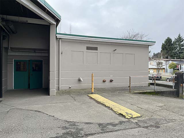 Accessible entrance to voting place at Tecumseh Elementary School