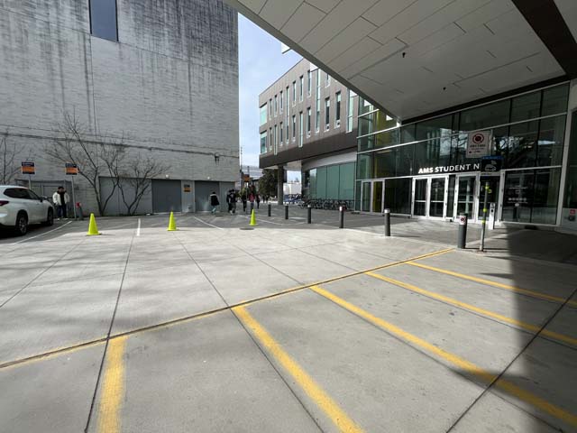 Accessible entrance and curbside voting area at UBC - AMS Student Nest